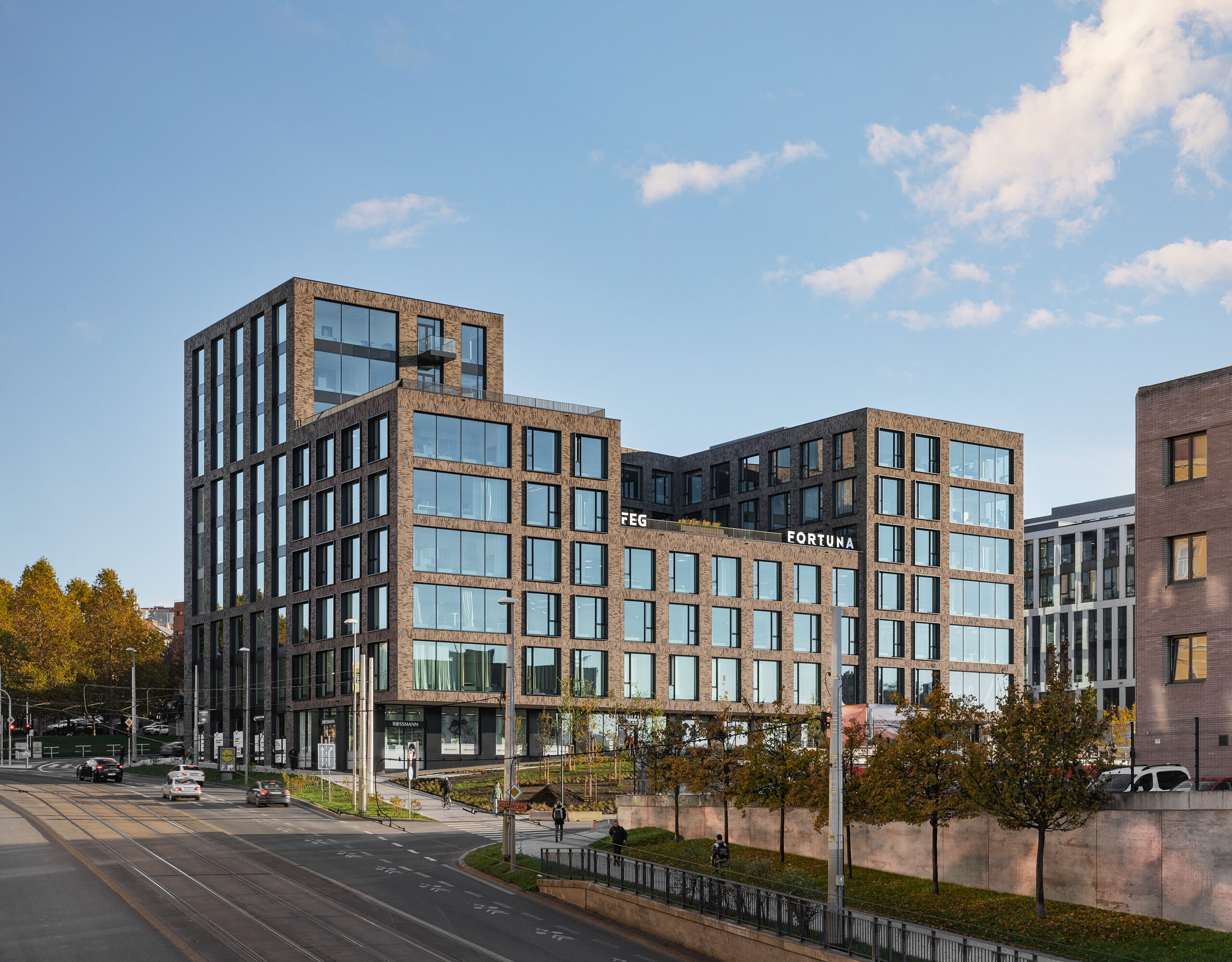 201106-CMN-CHURCHILL-0199-scaled