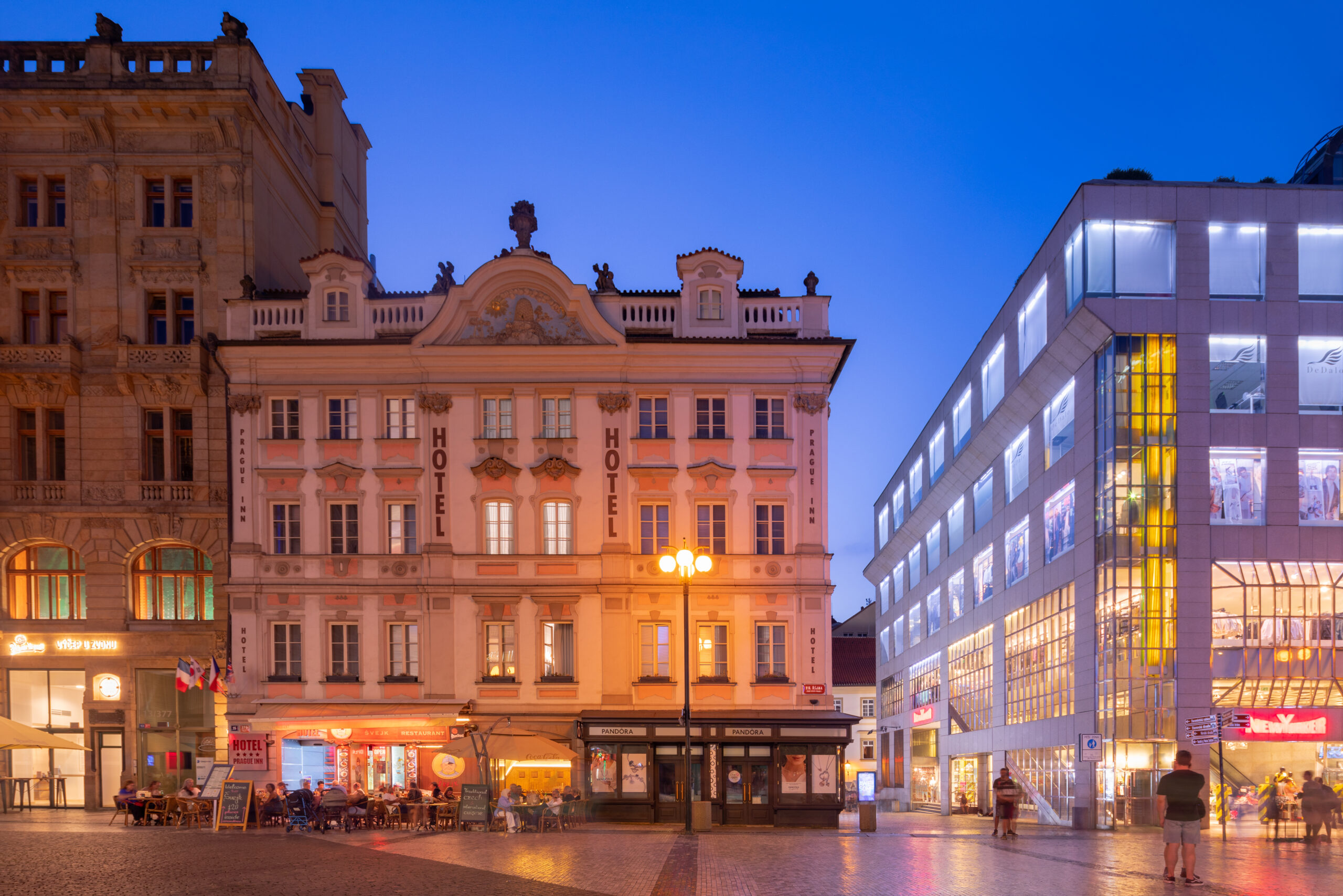 Y7A0120-FR-sRGB-scaled