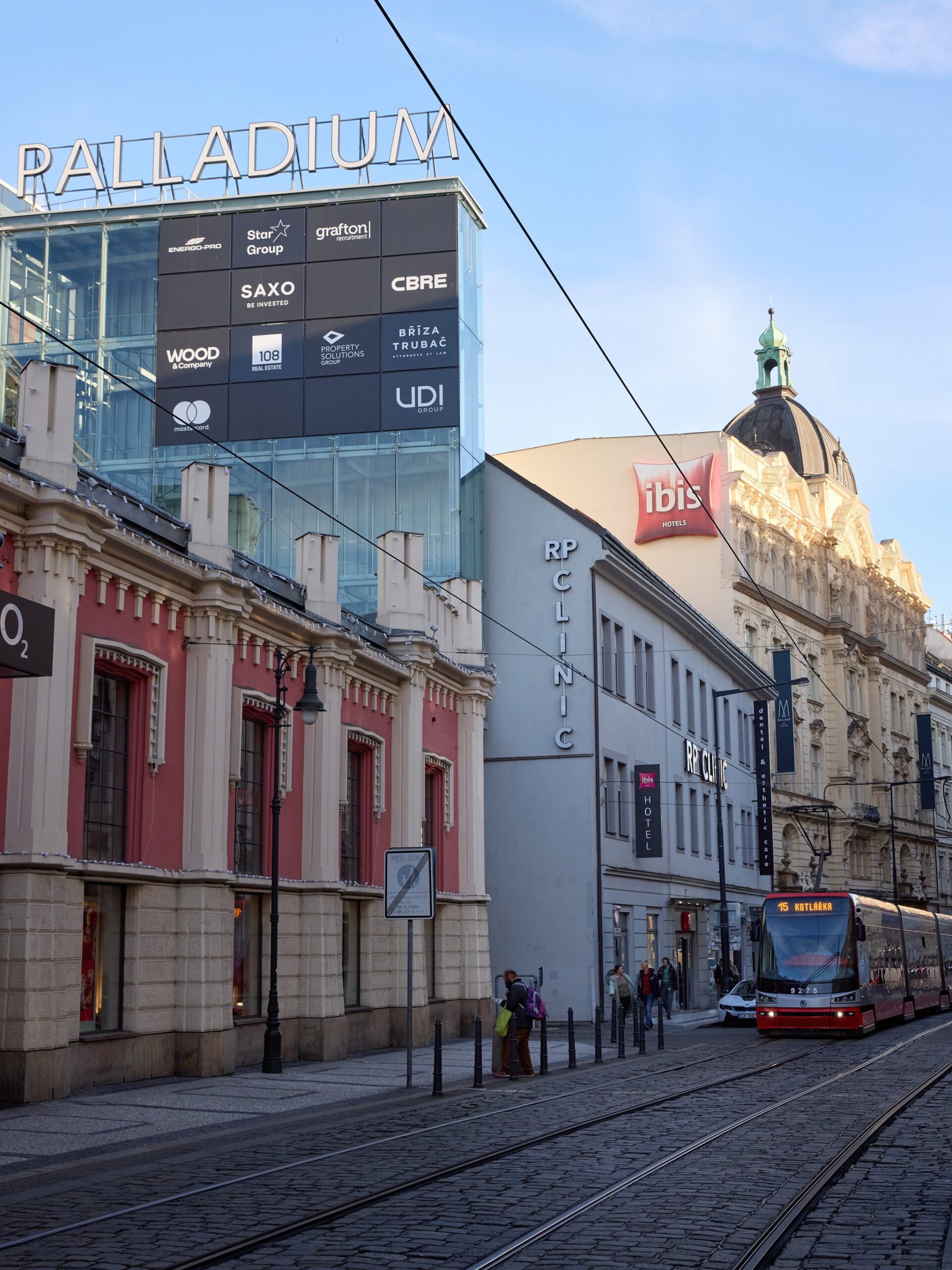 Hotel-Ibis-2048px-0049-scaled