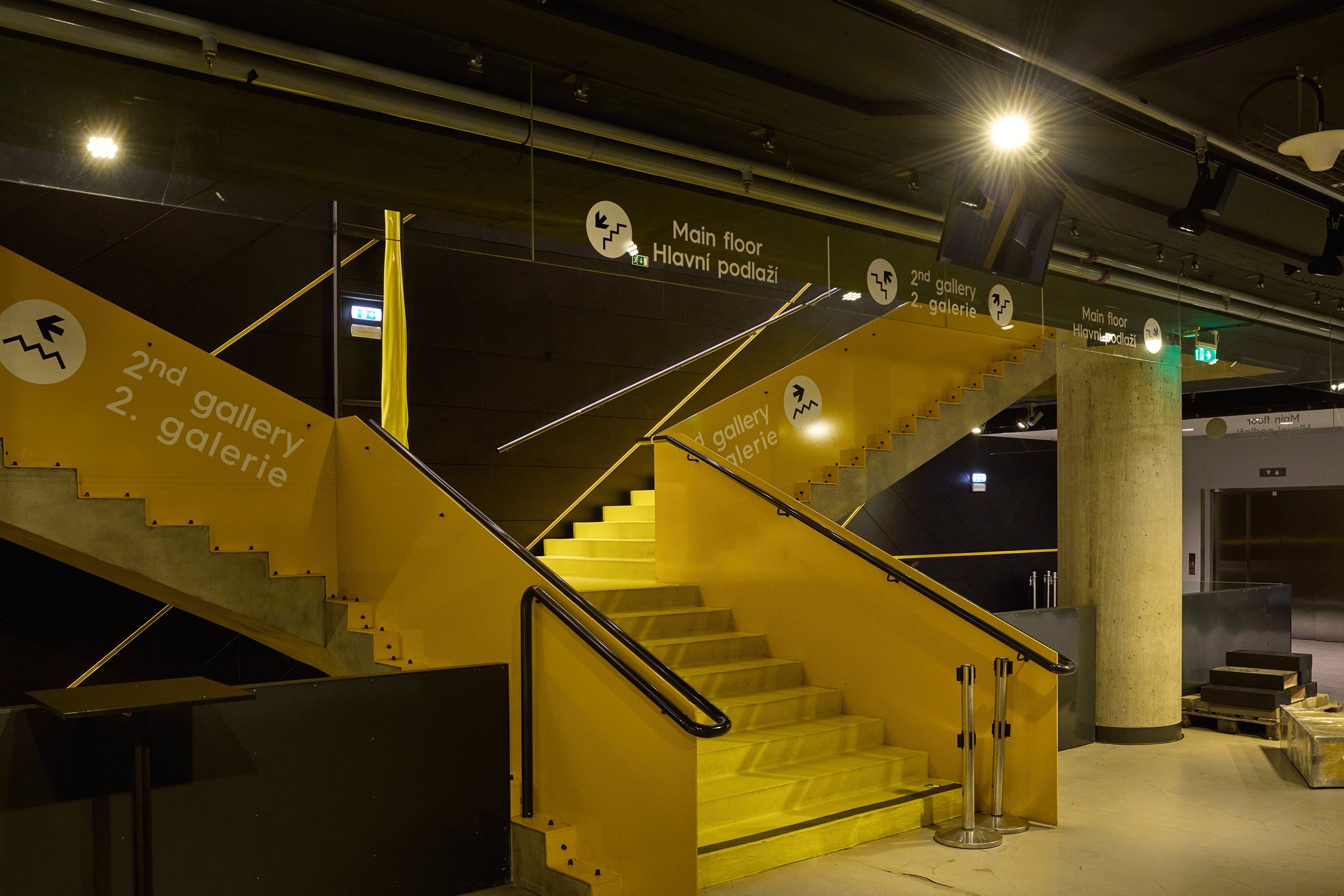 Hotel-Ibis-2048px-0060